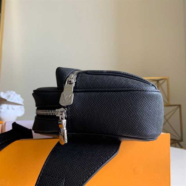 Authentic LOUIS VUITTON Taiga rama Bum bag outdoor M30245 Shoulder