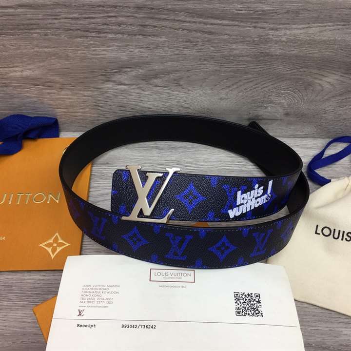 Shop Louis Vuitton Lv initials 40mm matte black belt (M0449Q, M0449V) by  design◇base