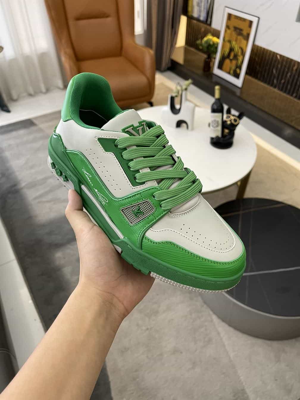 Replica Louis Vuitton LV Trainer Sneakers In Green/White Leather