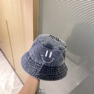 Louis Vuitton Bucket Hat - LHC23